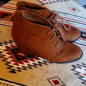 The PERFECT Fall Wedge Size 8